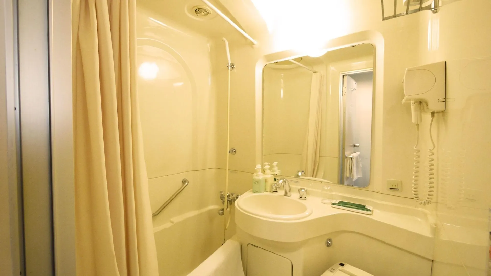 Hotel Route-Inn Tokyo Kamata -Ayamebashi- 3*,